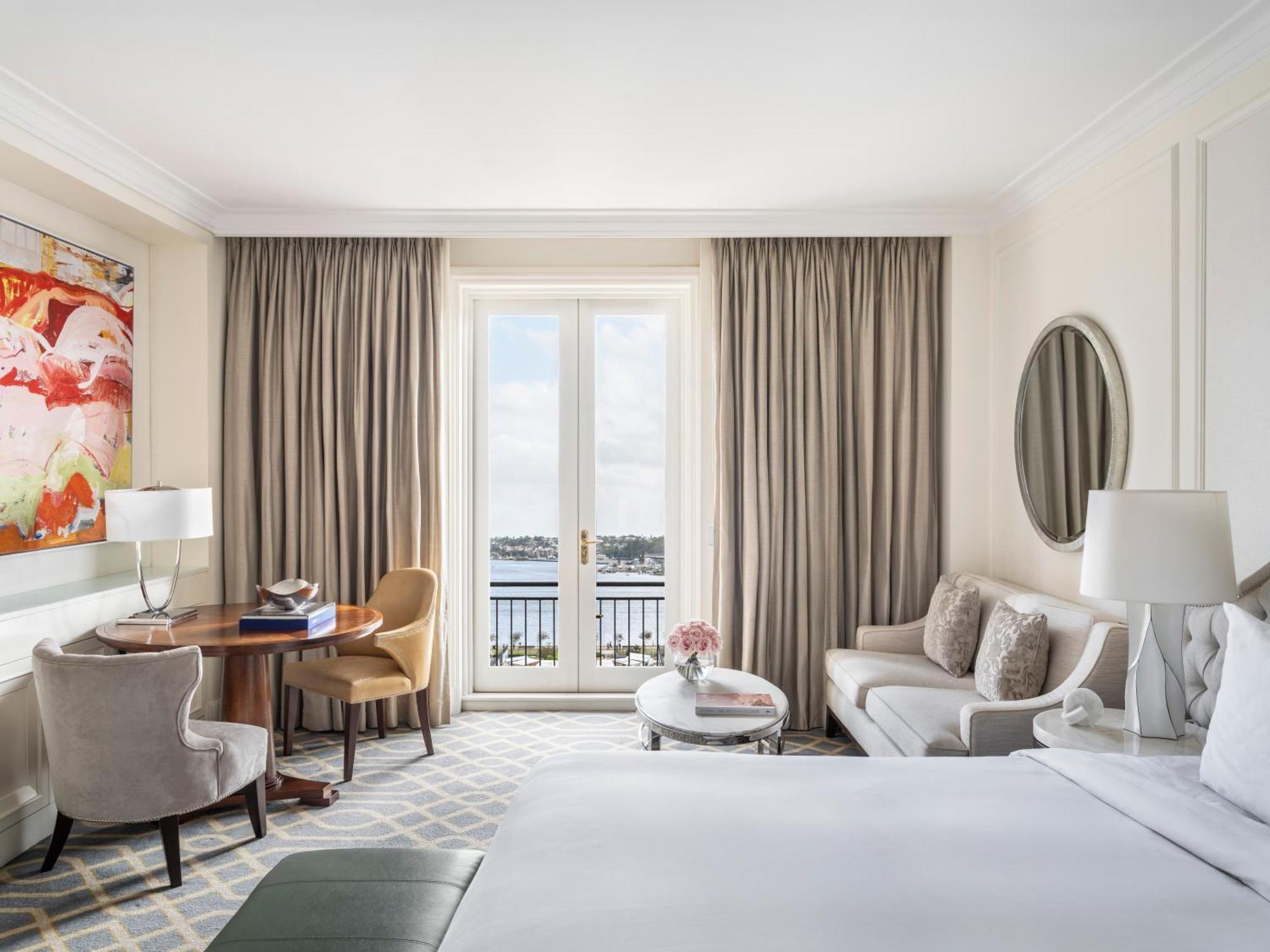 Deluxe King Room Harbour View,1677857388:JPEG